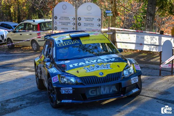 foto-bacigalupi-tosi-rally-del-ciocchetto-0085-614D57E04-BB9B-E11A-CD0A-14220F1F2F49.jpg